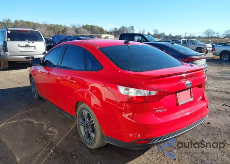 2014 Ford Focus Se z USA, uszkodzony, nr VIN 1FADP3F28EL405316
